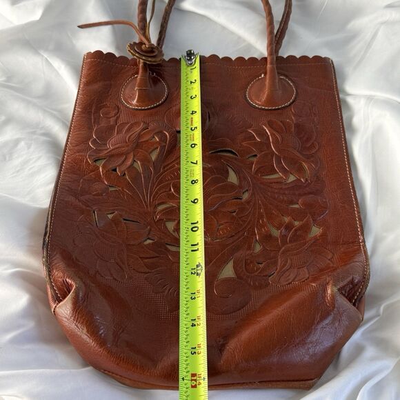Patricia Nash Leather Handbag Tooled Brown Leather 17x12.5 Cavo Tote Excellent - Picture 2 of 9